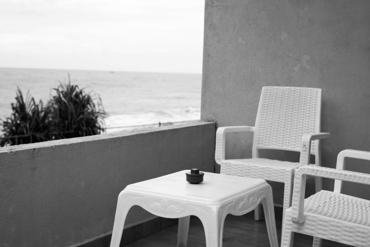 Blue Wave Beach Villa By Aaryan Group Ambalangoda  Kültér fotó
